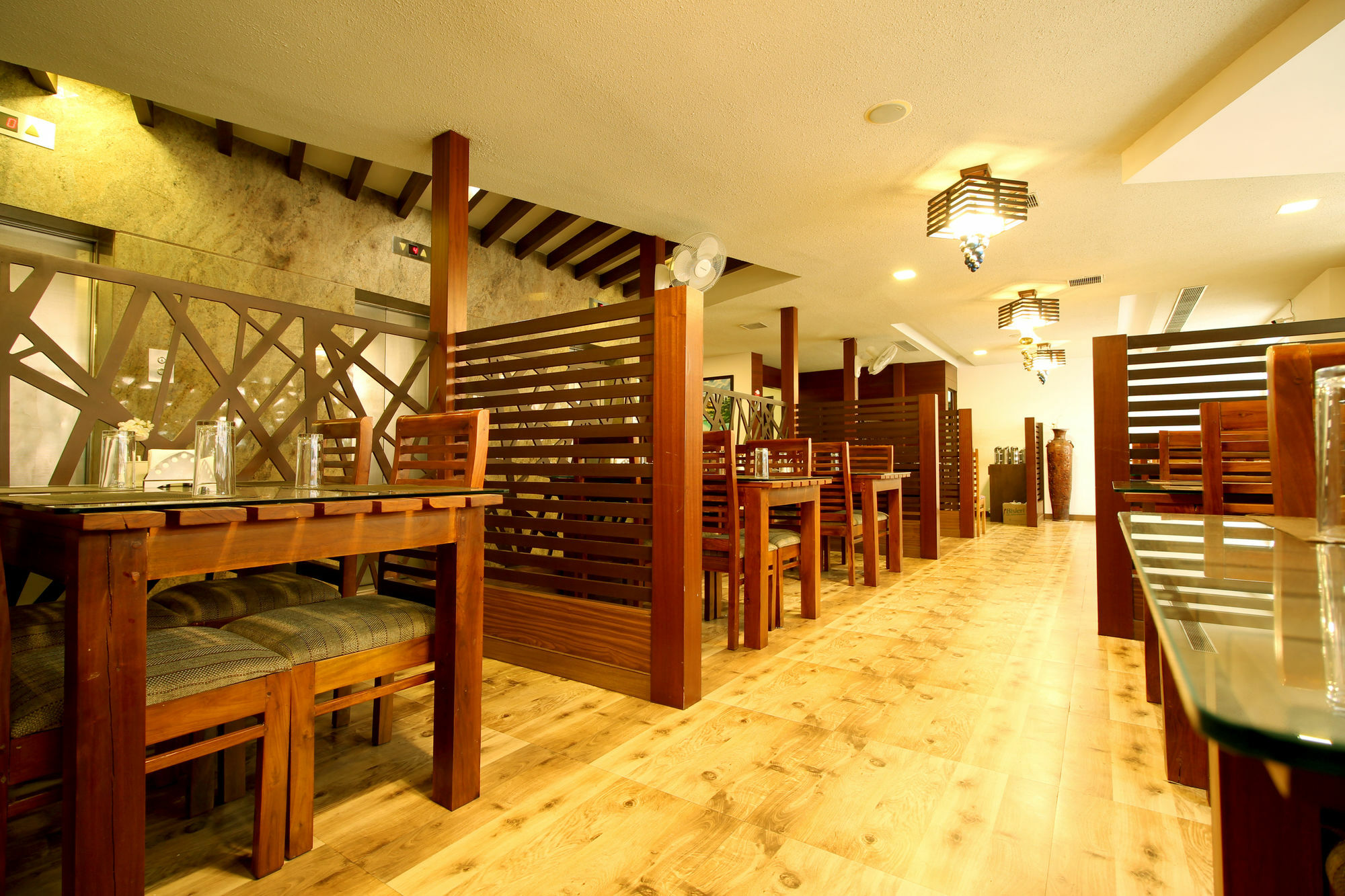 Treebo Trend Edge St Marks Road Bangalore Exterior photo